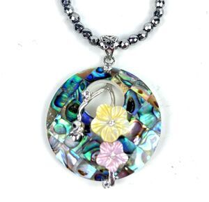 Vintage Lee Sands Pendant Necklace Inlaid Abalone Shell Floral Hawaii Beach
